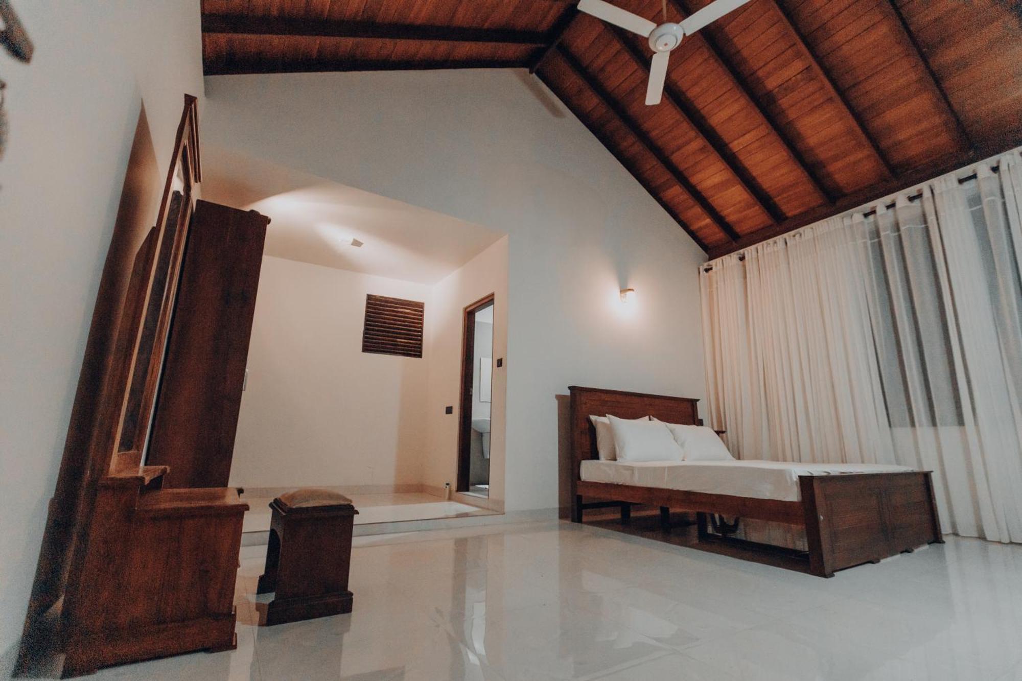 Negombo Heights Bed & Breakfast Wennappuwa Екстериор снимка