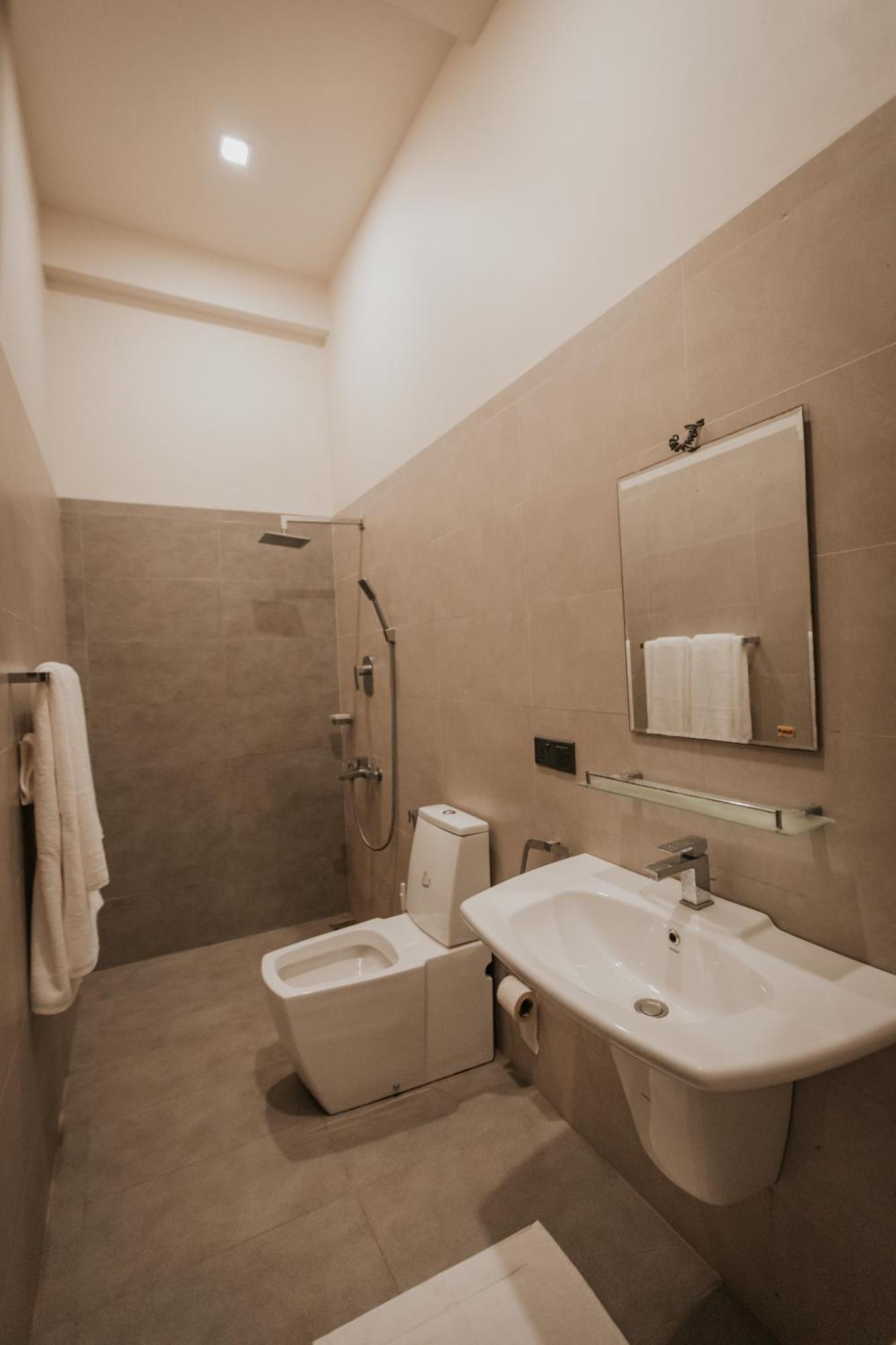 Negombo Heights Bed & Breakfast Wennappuwa Екстериор снимка