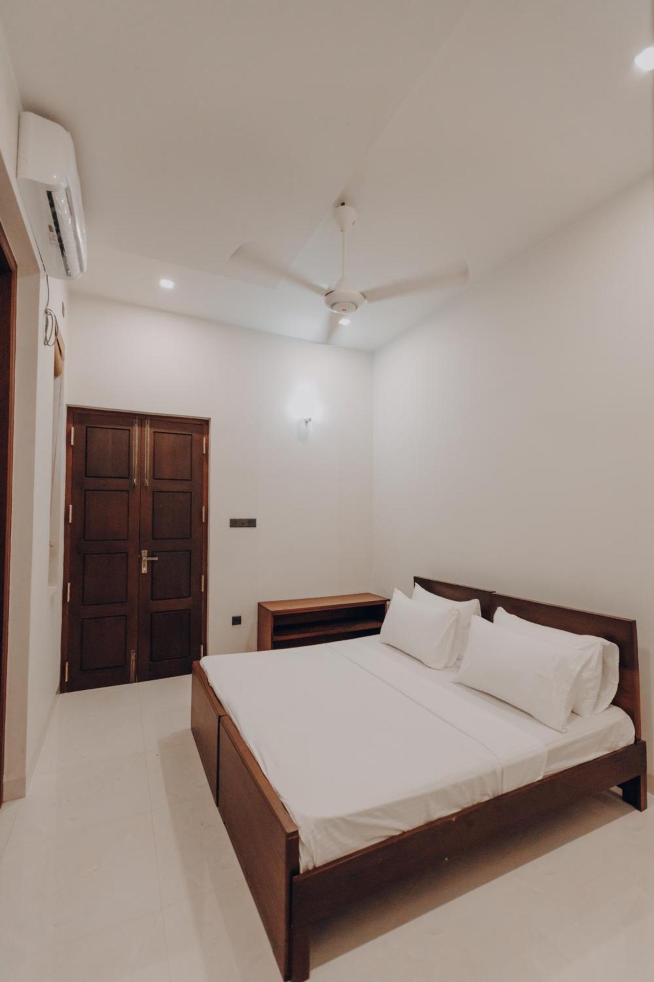 Negombo Heights Bed & Breakfast Wennappuwa Екстериор снимка